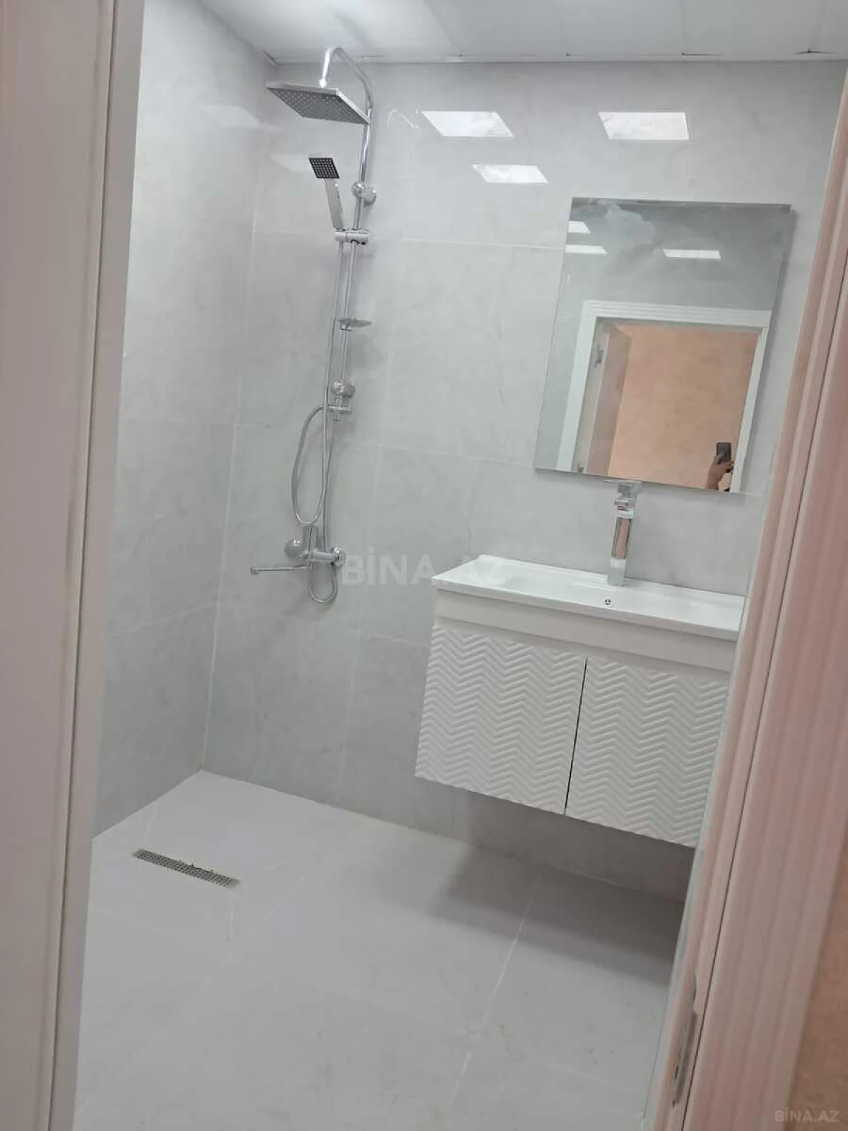 Satılır 3 otaqlı mənzil 70 m²