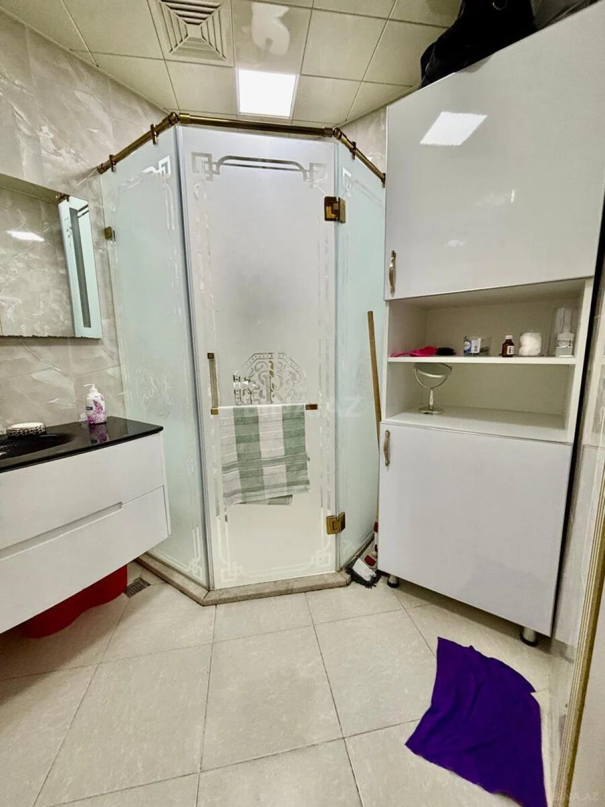 Satılır 2 otaqlı mənzil 75 m²