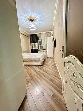 Satılır 2 otaqlı mənzil 75 m²