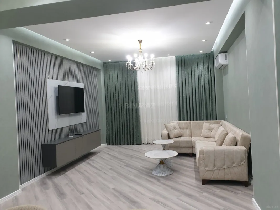 Kirayə verilir 3 otaqlı mənzil 145 m²