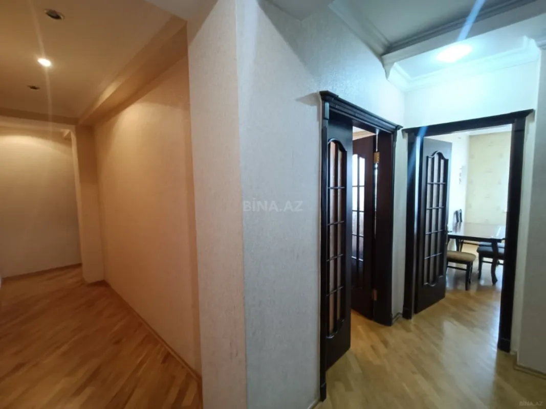 Kirayə verilir 2 otaqlı mənzil 85 m²