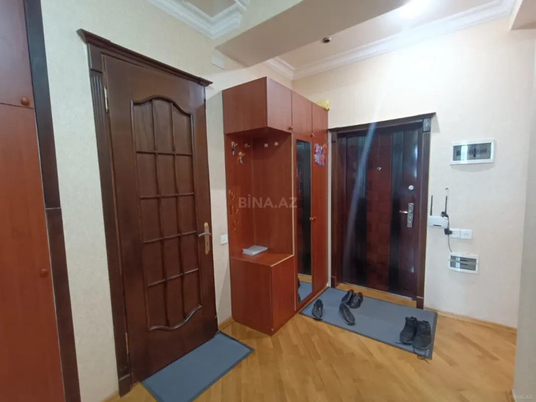 Kirayə verilir 2 otaqlı mənzil 85 m²