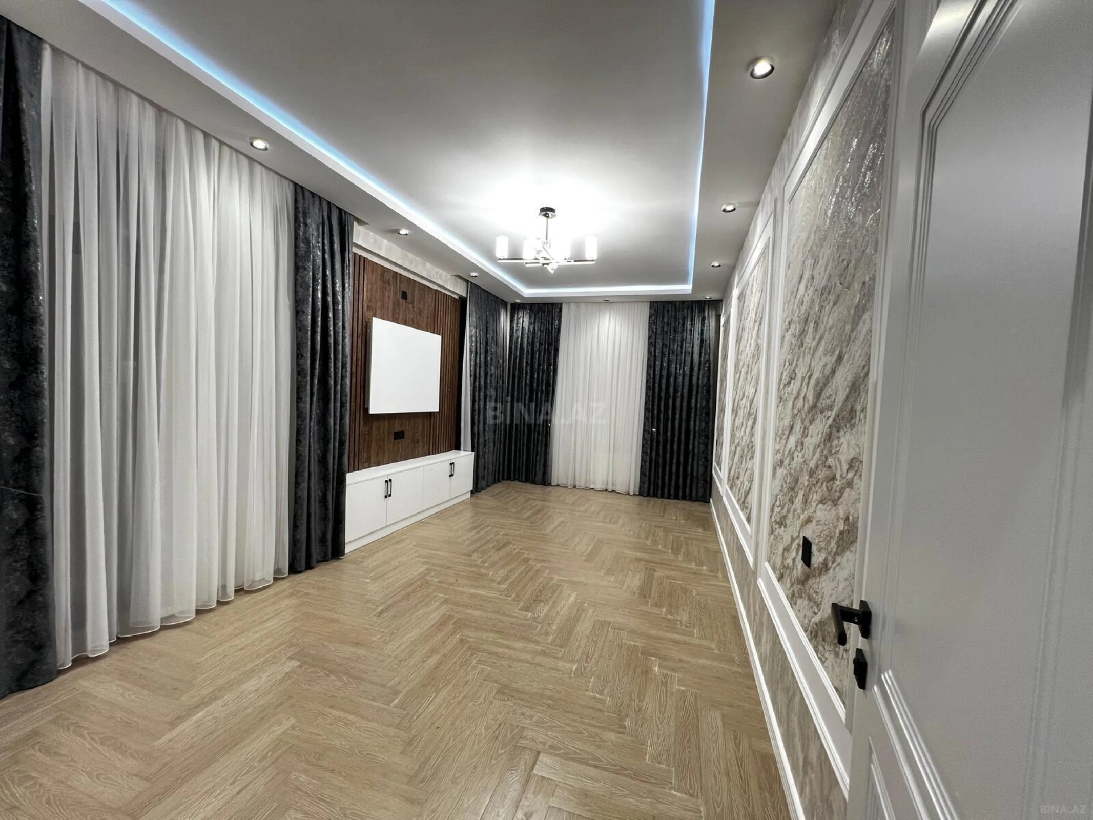 Satılır 2 otaqlı mənzil 59 m²