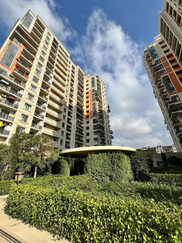 Satılır 2 otaqlı mənzil 59 m²