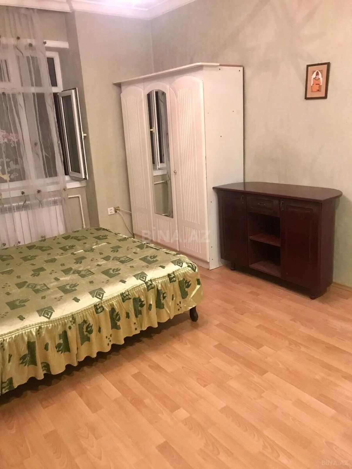 Kirayə verilir 3 otaqlı mənzil 130 m²