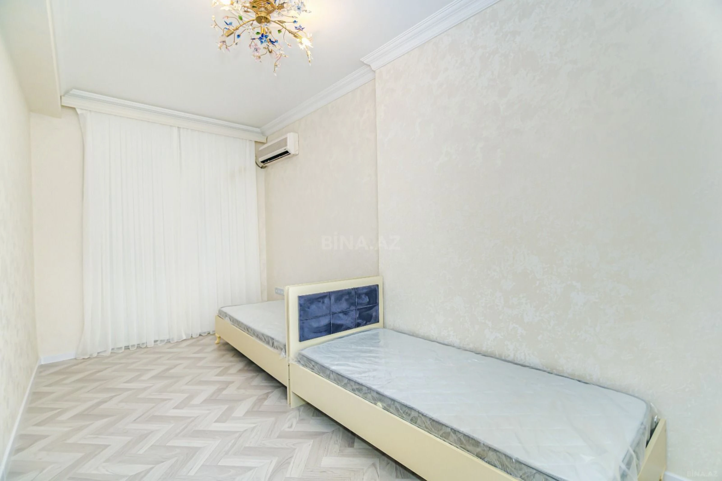 Satılır 3 otaqlı mənzil 87 m²