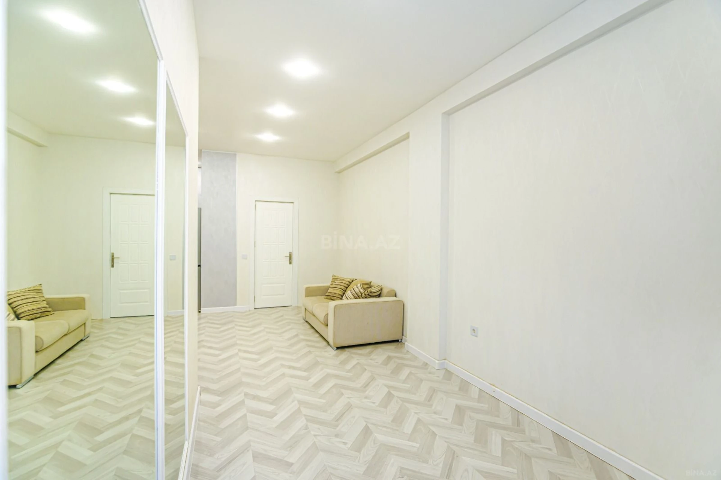 Satılır 3 otaqlı mənzil 87 m²