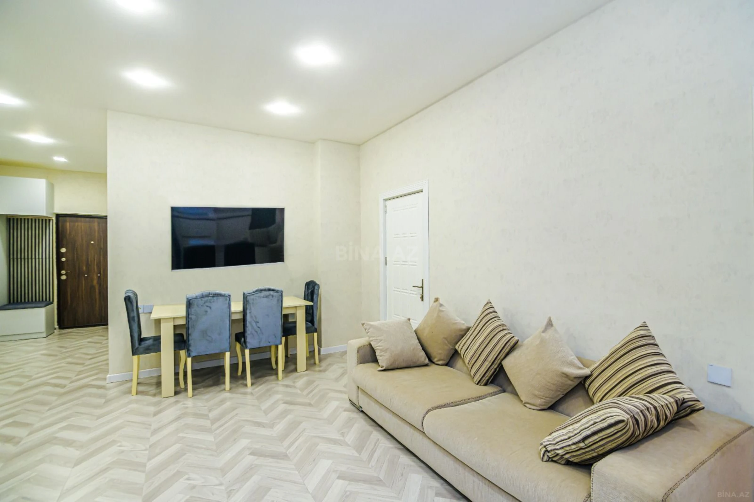 Satılır 3 otaqlı mənzil 87 m²