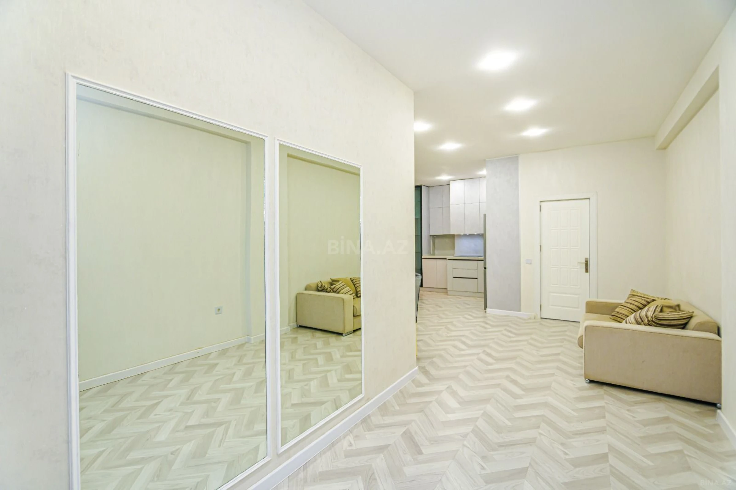 Satılır 3 otaqlı mənzil 87 m²