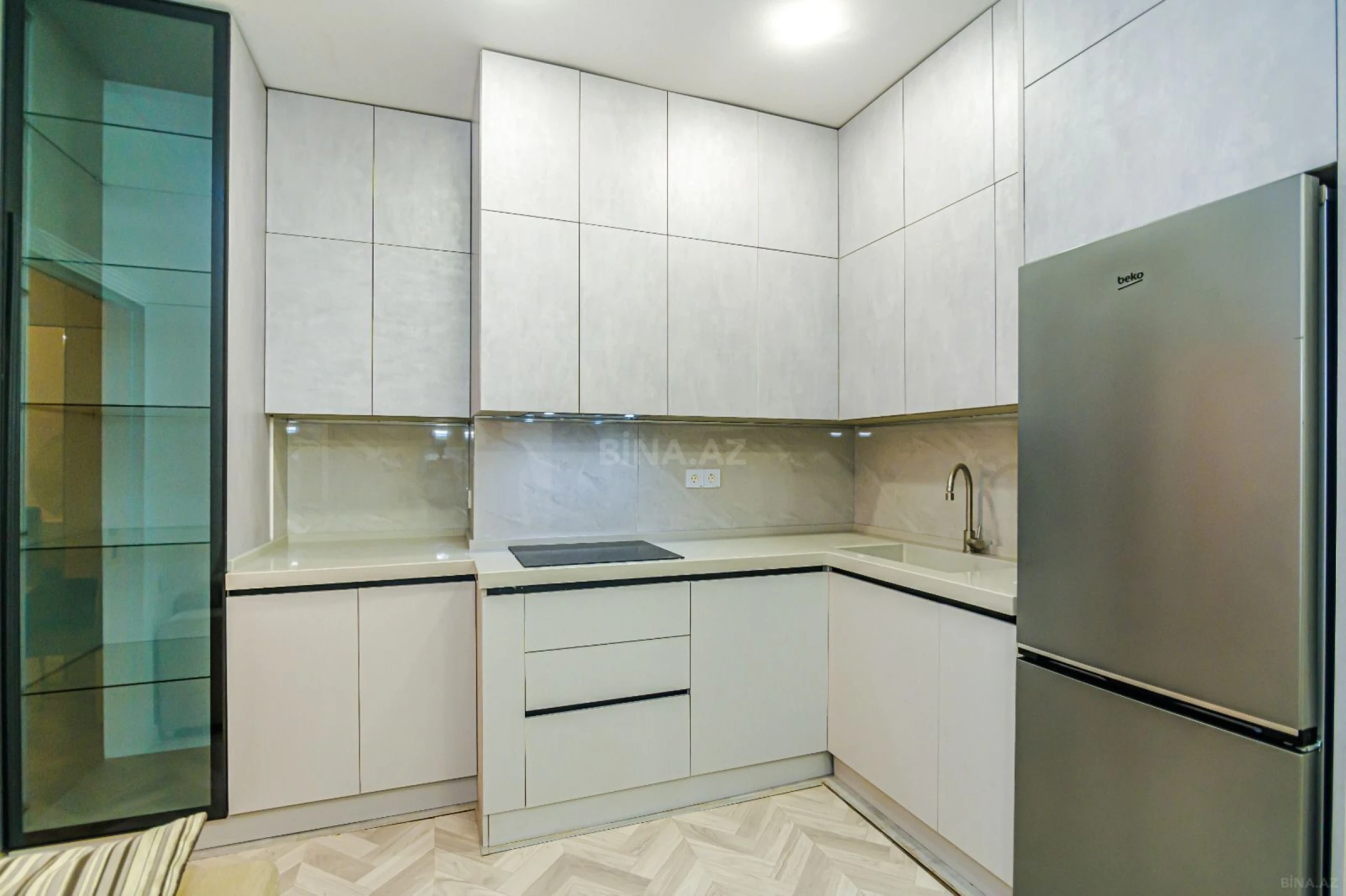 Satılır 3 otaqlı mənzil 87 m²