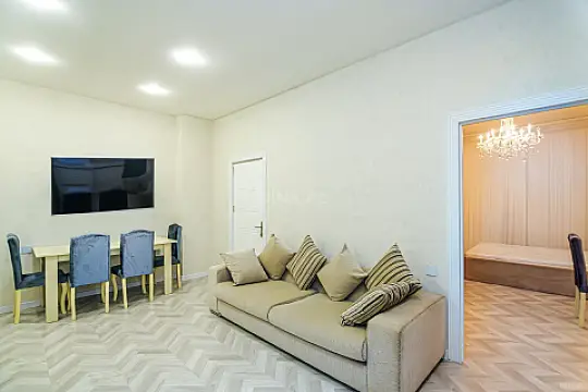 Satılır 3 otaqlı mənzil 87 m²