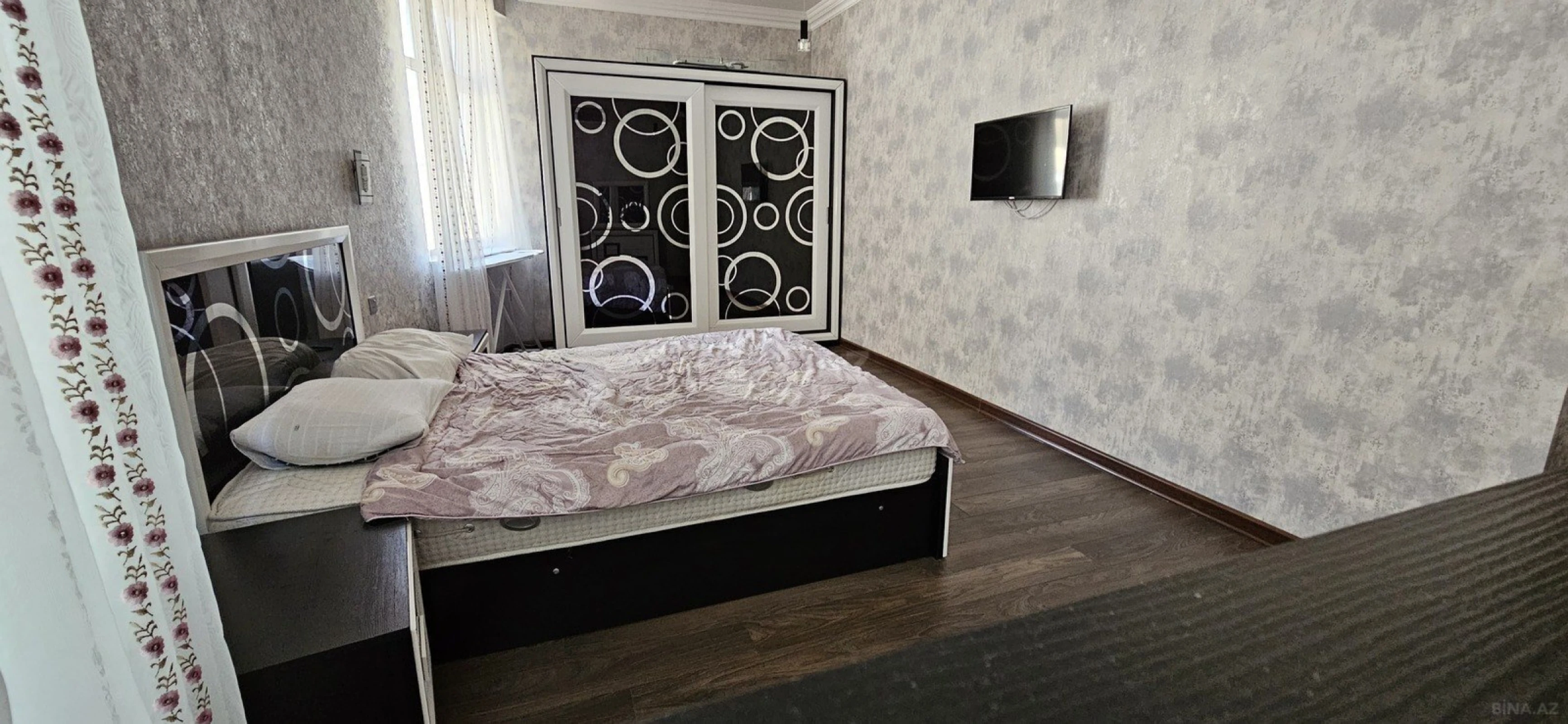 Kirayə verilir 4 otaqlı mənzil 170 m²