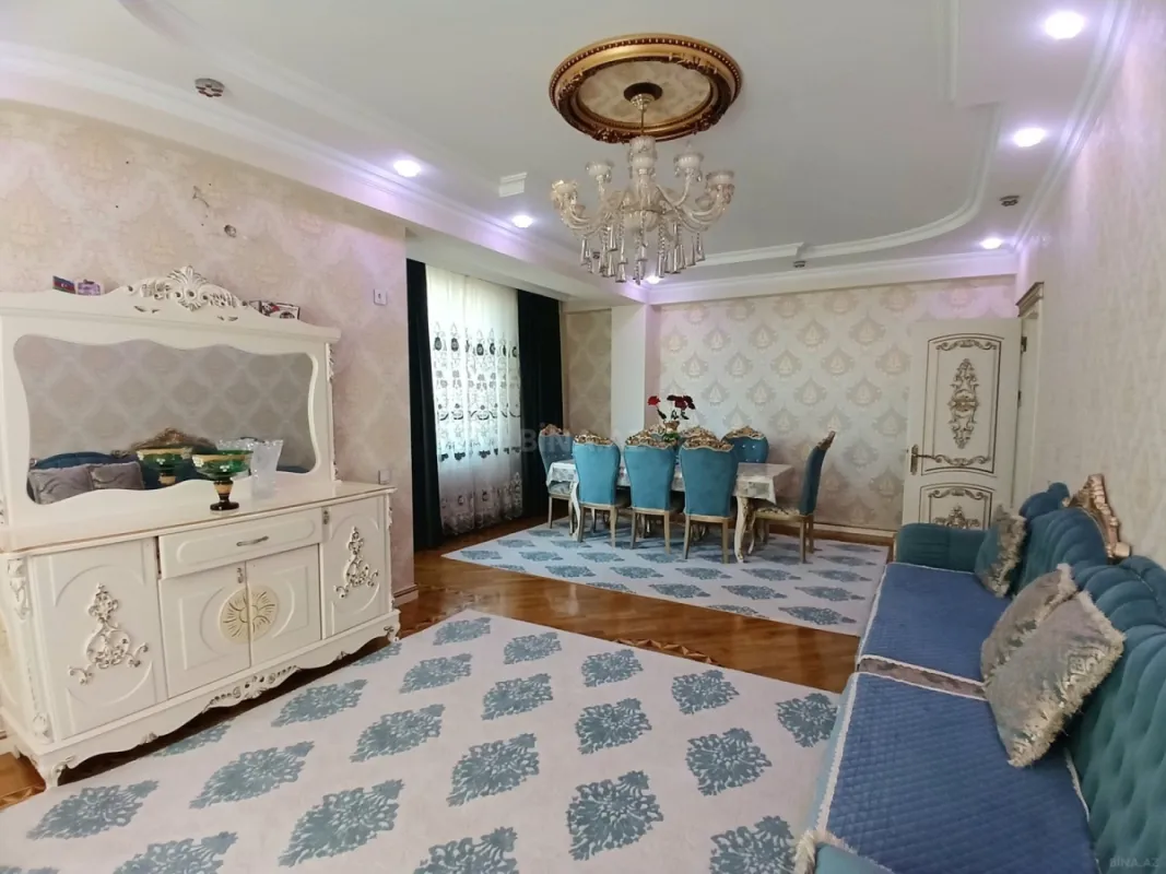 Satılır 3 otaqlı mənzil 120 m²