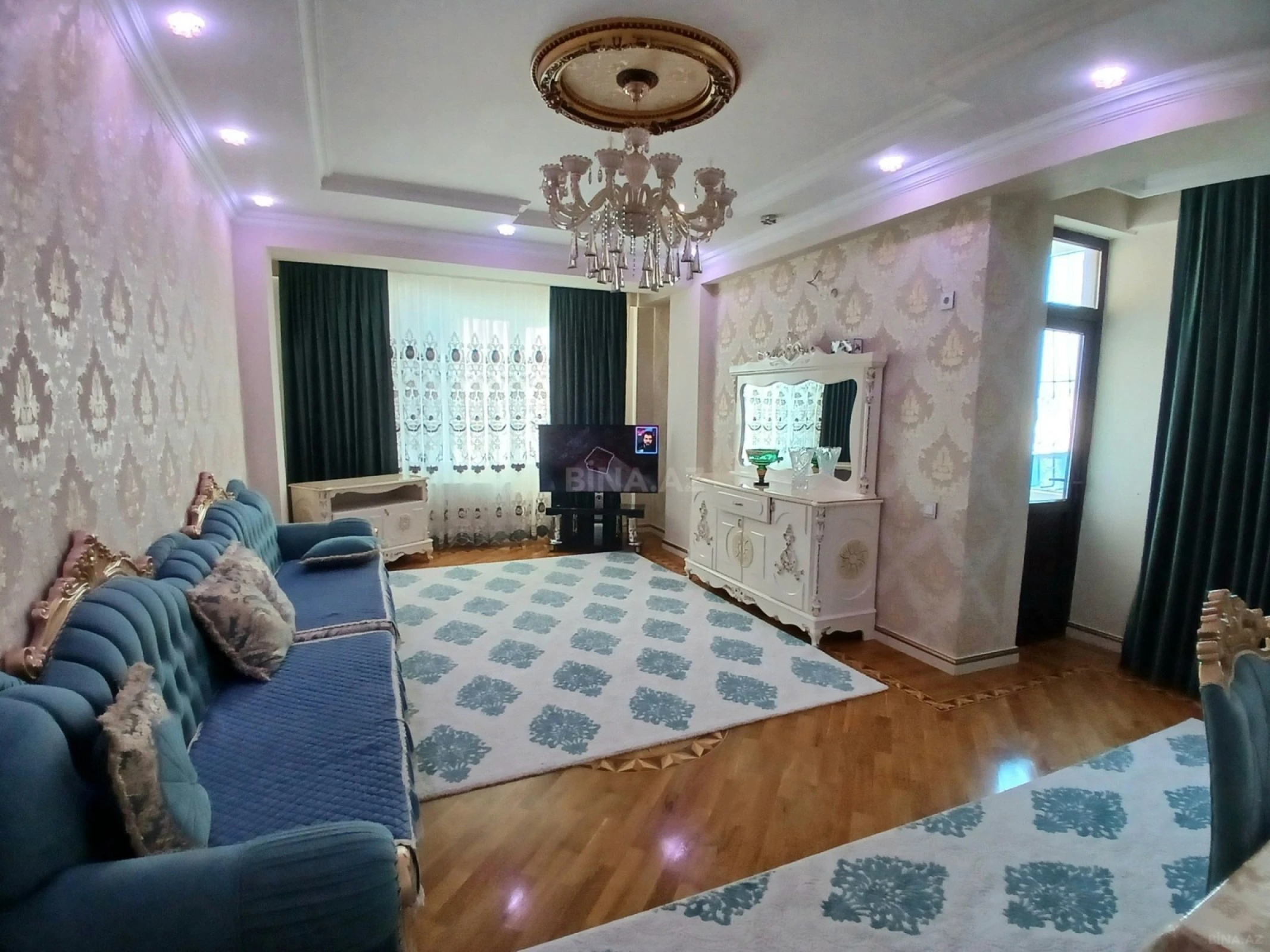 Satılır 3 otaqlı mənzil 120 m²