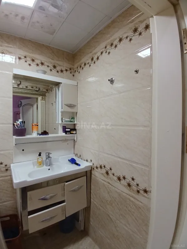 Satılır 3 otaqlı mənzil 120 m²