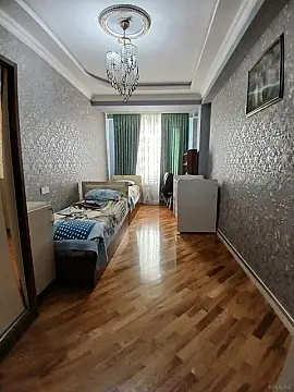 Satılır 3 otaqlı mənzil 120 m²