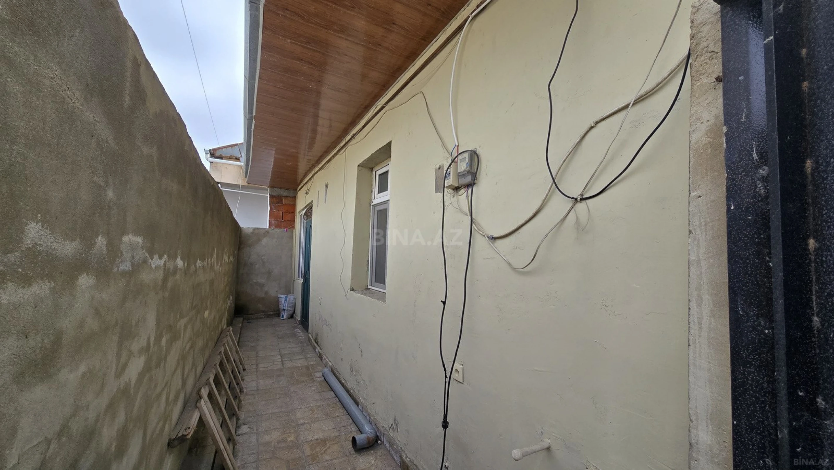 Satılır 1 otaqlı həyət evi 45 m²