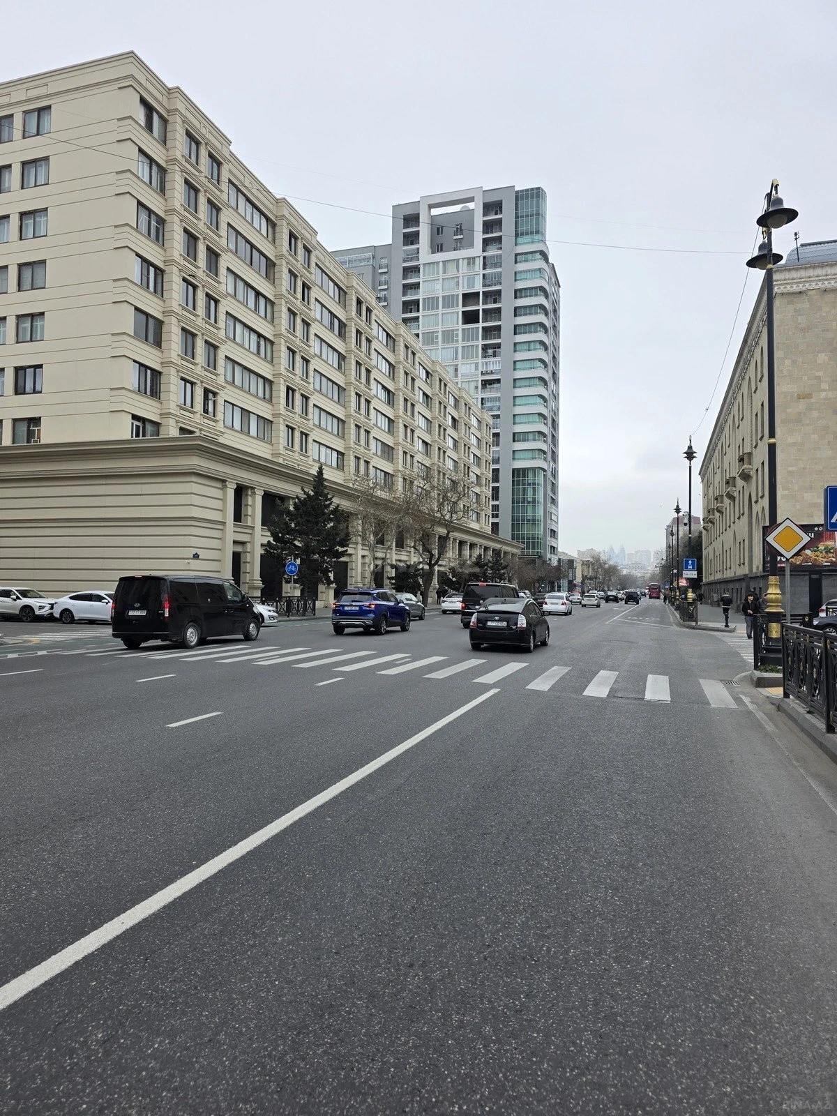 Kirayə verilir obyekt 160 m²