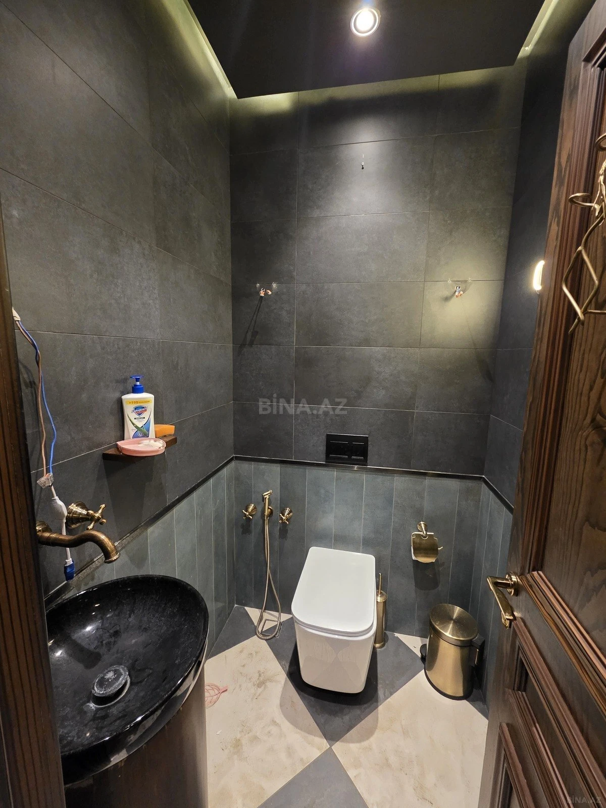 Kirayə verilir obyekt 160 m²