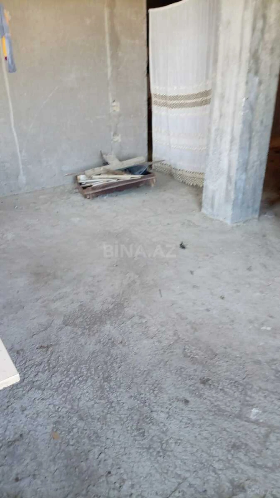 Satılır 9 otaqlı həyət evi 600 m²