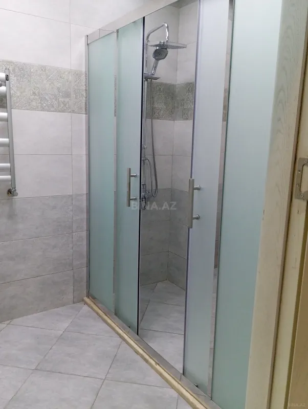 Kirayə verilir 3 otaqlı mənzil 110 m²