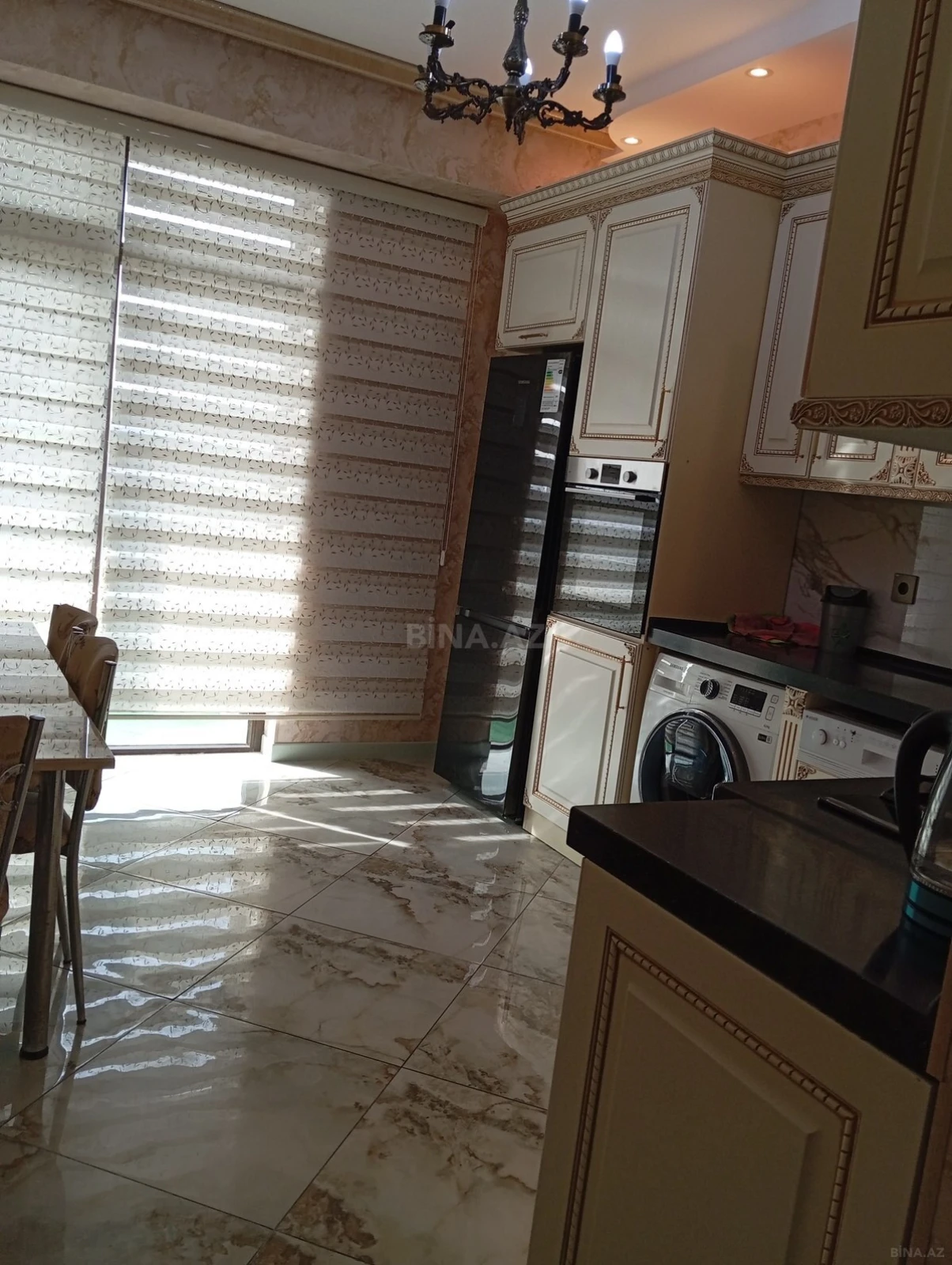 Kirayə verilir 3 otaqlı mənzil 110 m²