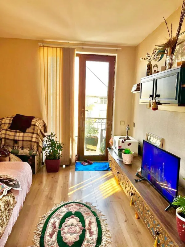 Satılır 1 otaqlı mənzil 35 m²
