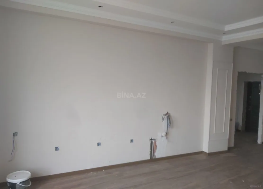 Satılır 3 otaqlı mənzil 110 m²