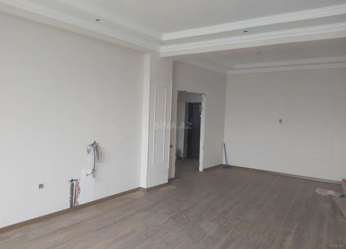 Satılır 3 otaqlı mənzil 110 m²