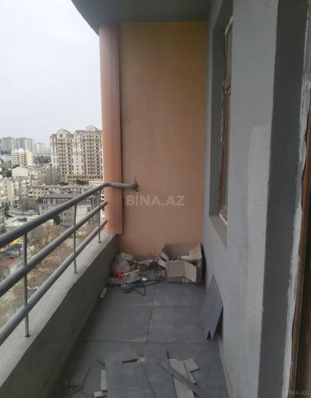 Satılır 3 otaqlı mənzil 110 m²