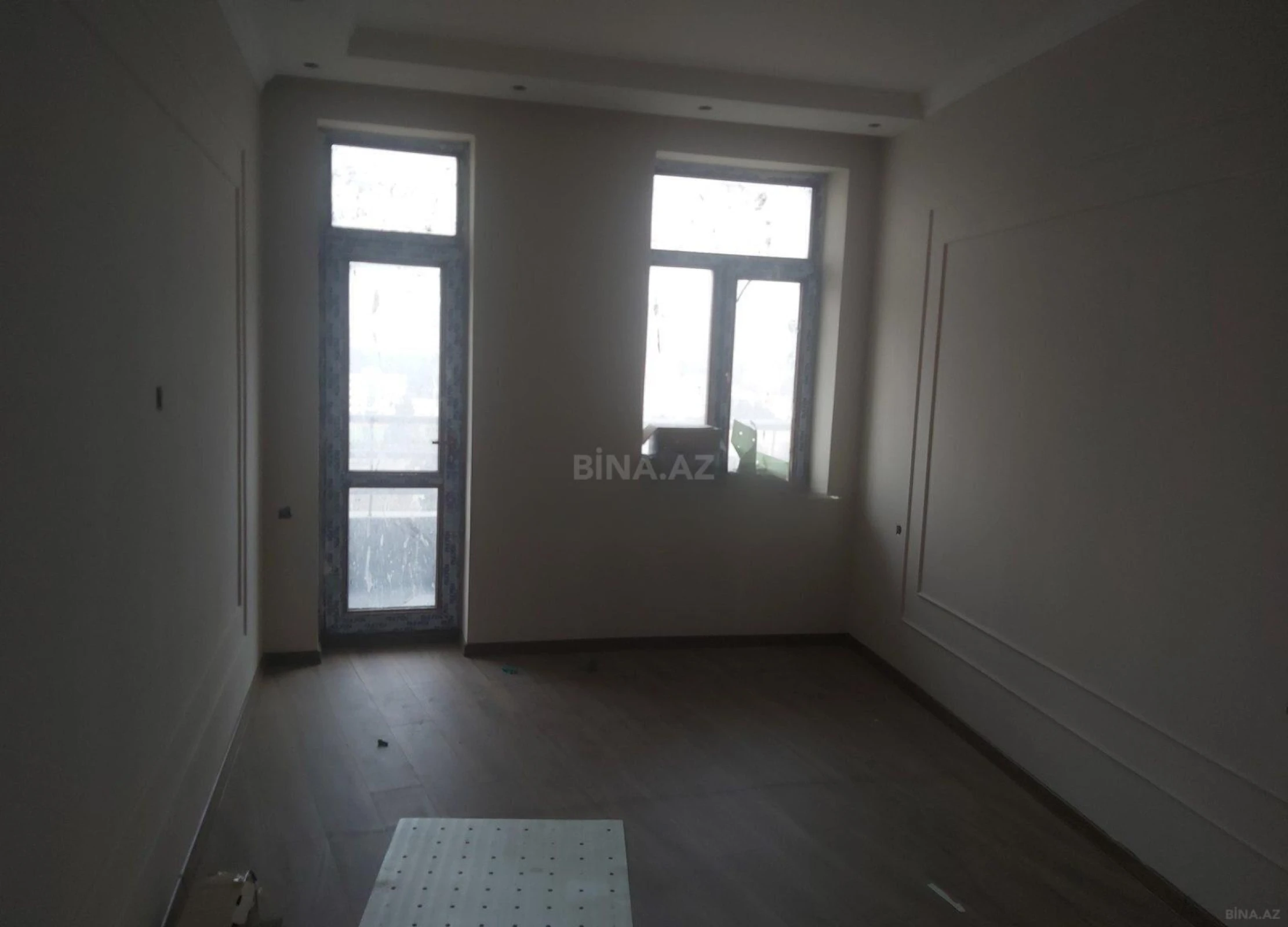 Satılır 3 otaqlı mənzil 110 m²