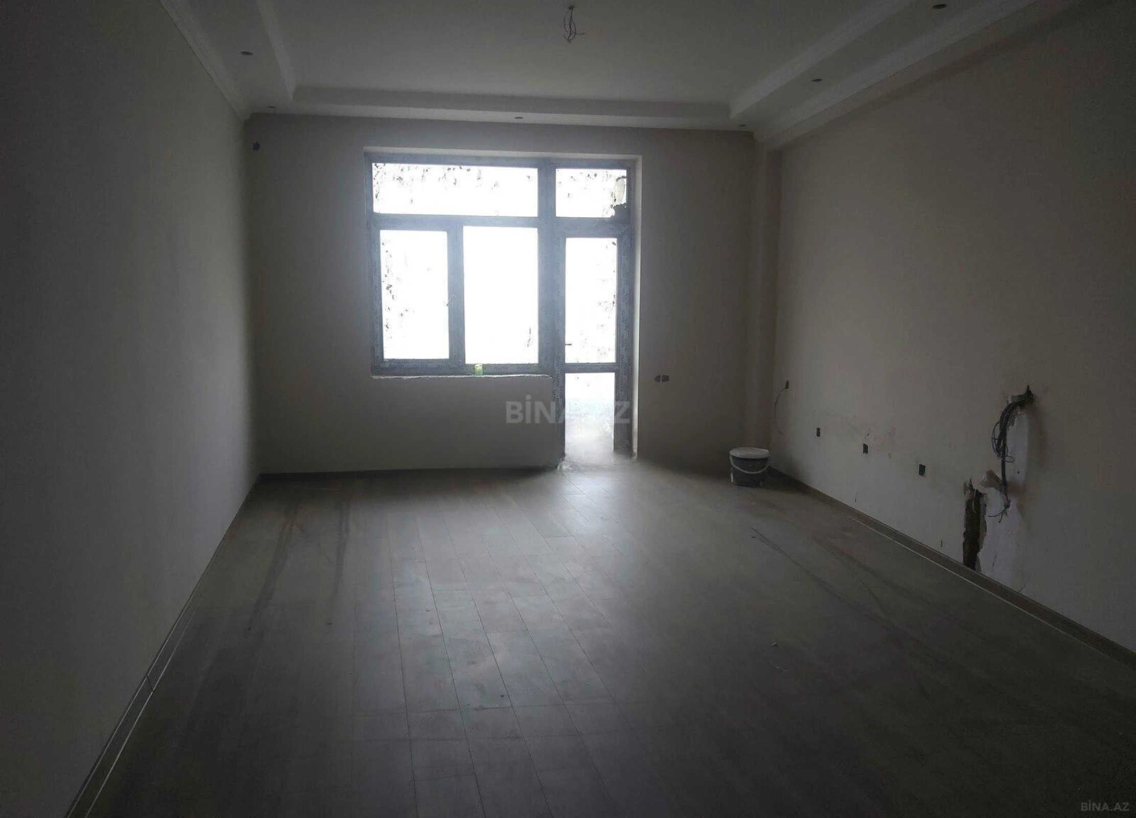 Satılır 3 otaqlı mənzil 110 m²