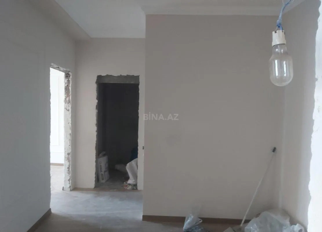 Satılır 3 otaqlı mənzil 110 m²