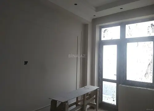 Satılır 3 otaqlı mənzil 110 m²
