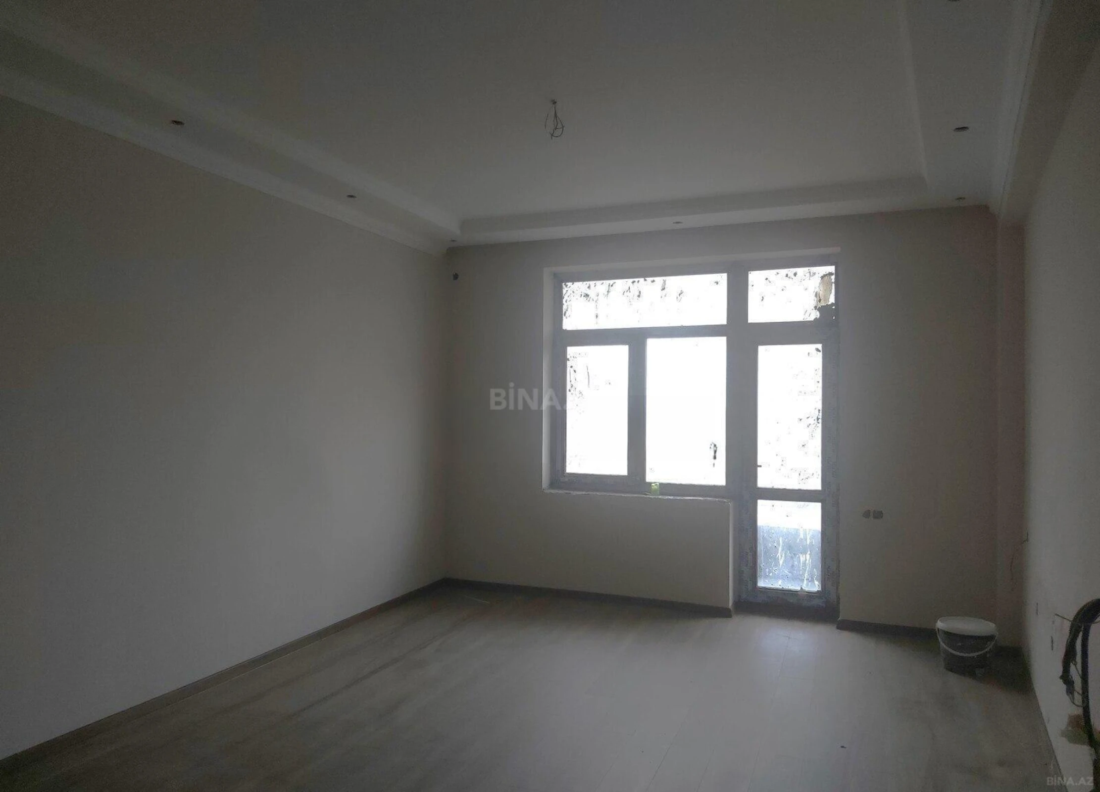 Satılır 3 otaqlı mənzil 110 m²