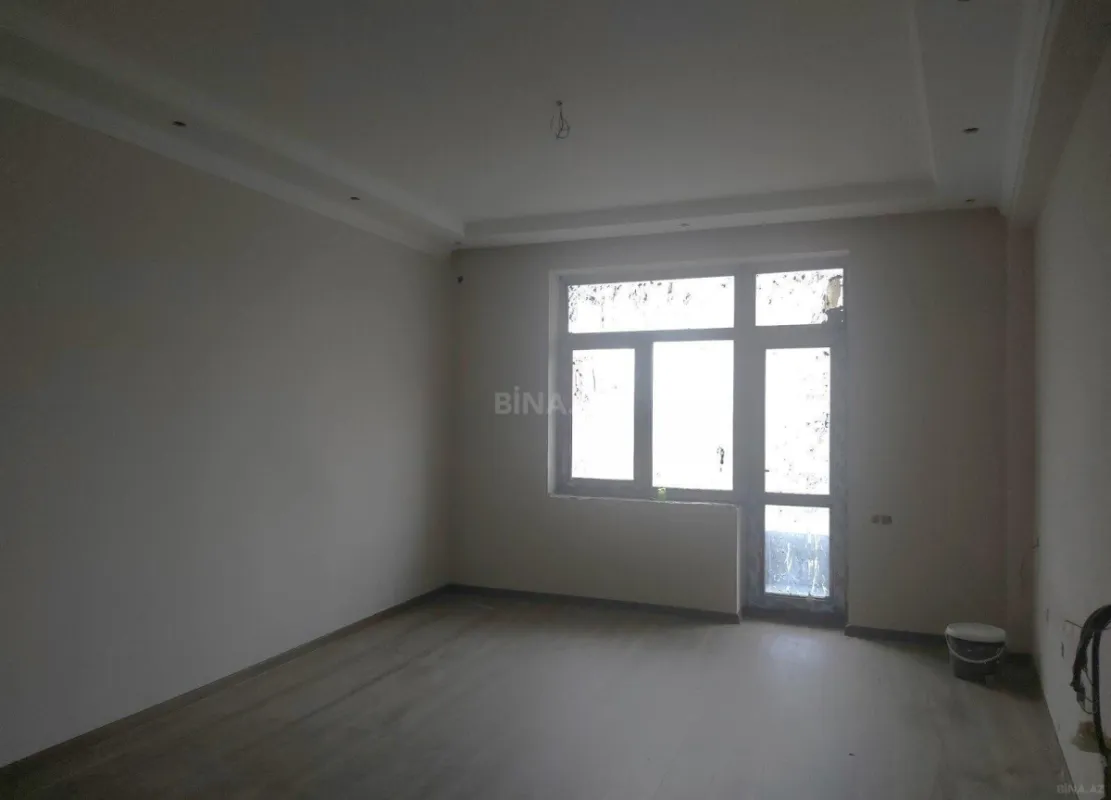 Satılır 3 otaqlı mənzil 110 m²
