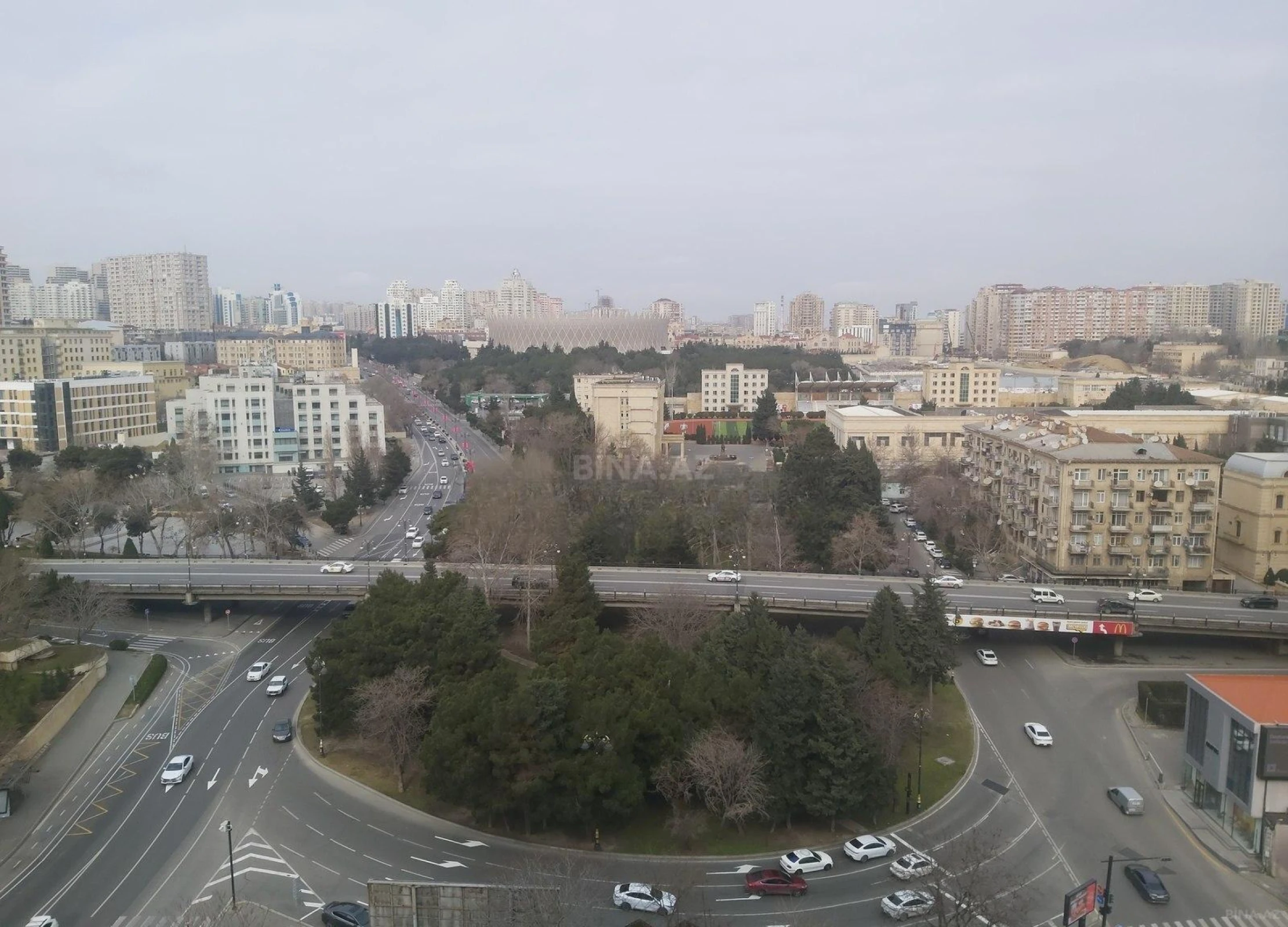 Satılır 3 otaqlı mənzil 110 m²