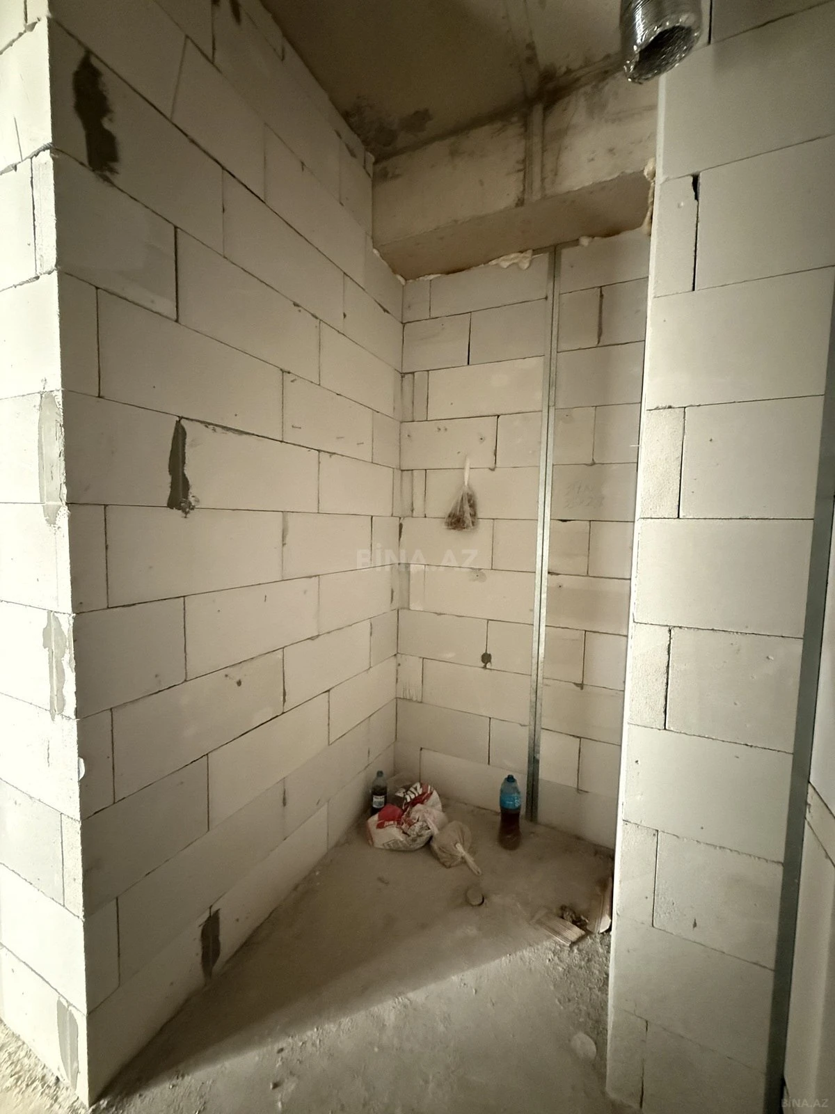 Satılır 2 otaqlı mənzil 62 m²