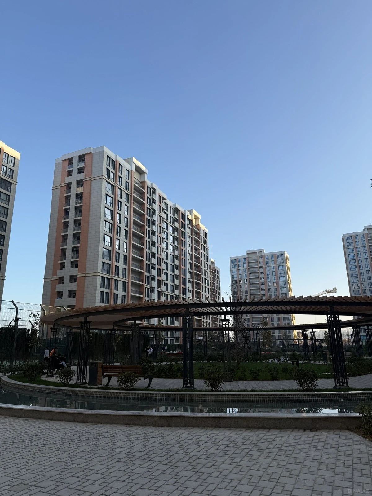 Satılır 2 otaqlı mənzil 62 m²