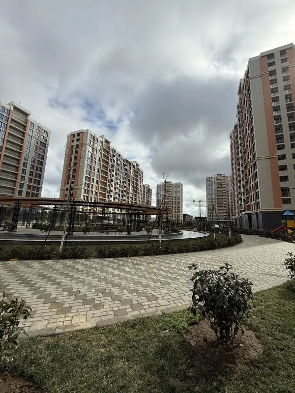 Satılır 2 otaqlı mənzil 62 m²