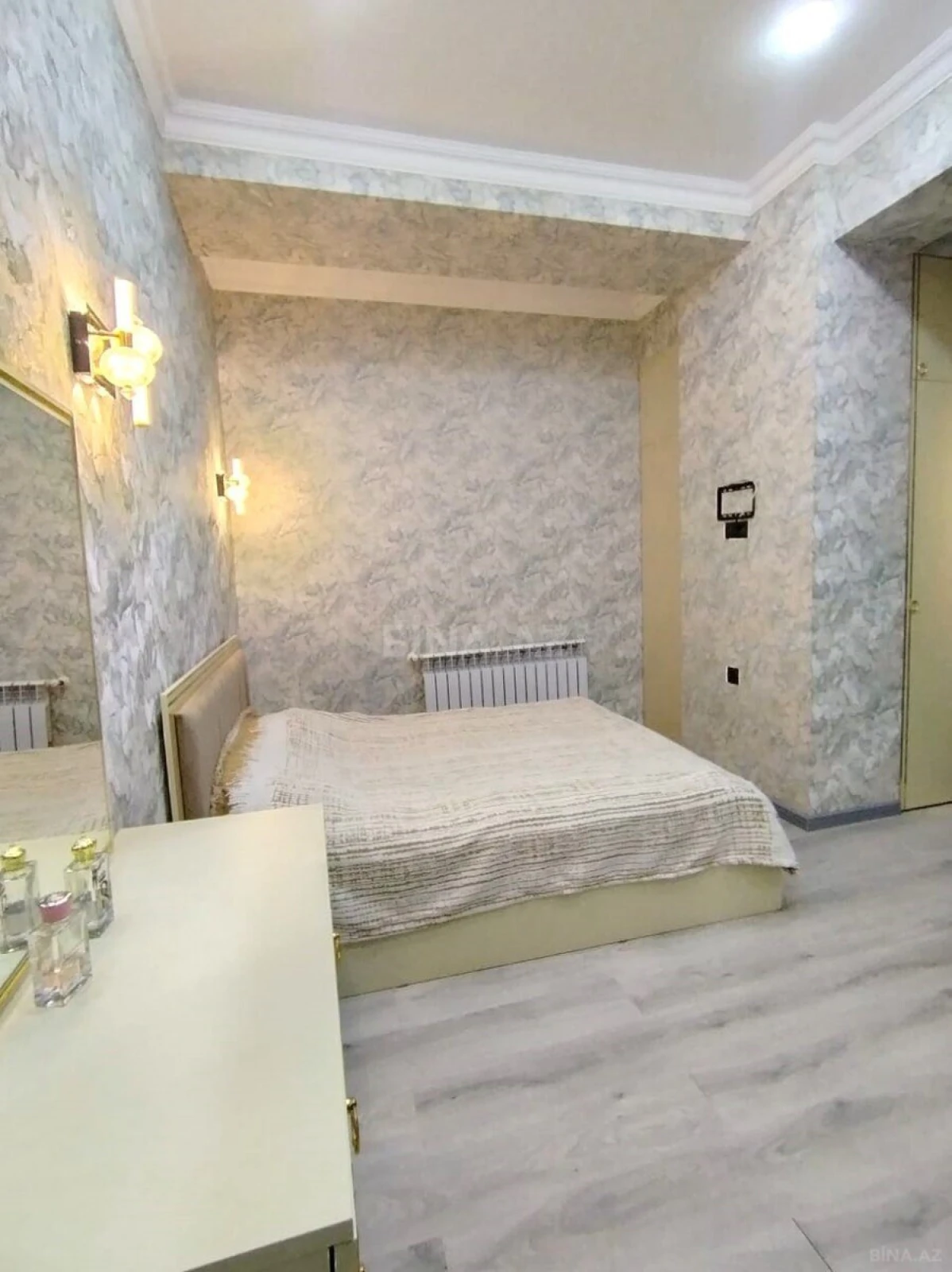 Satılır 3 otaqlı mənzil 100 m²