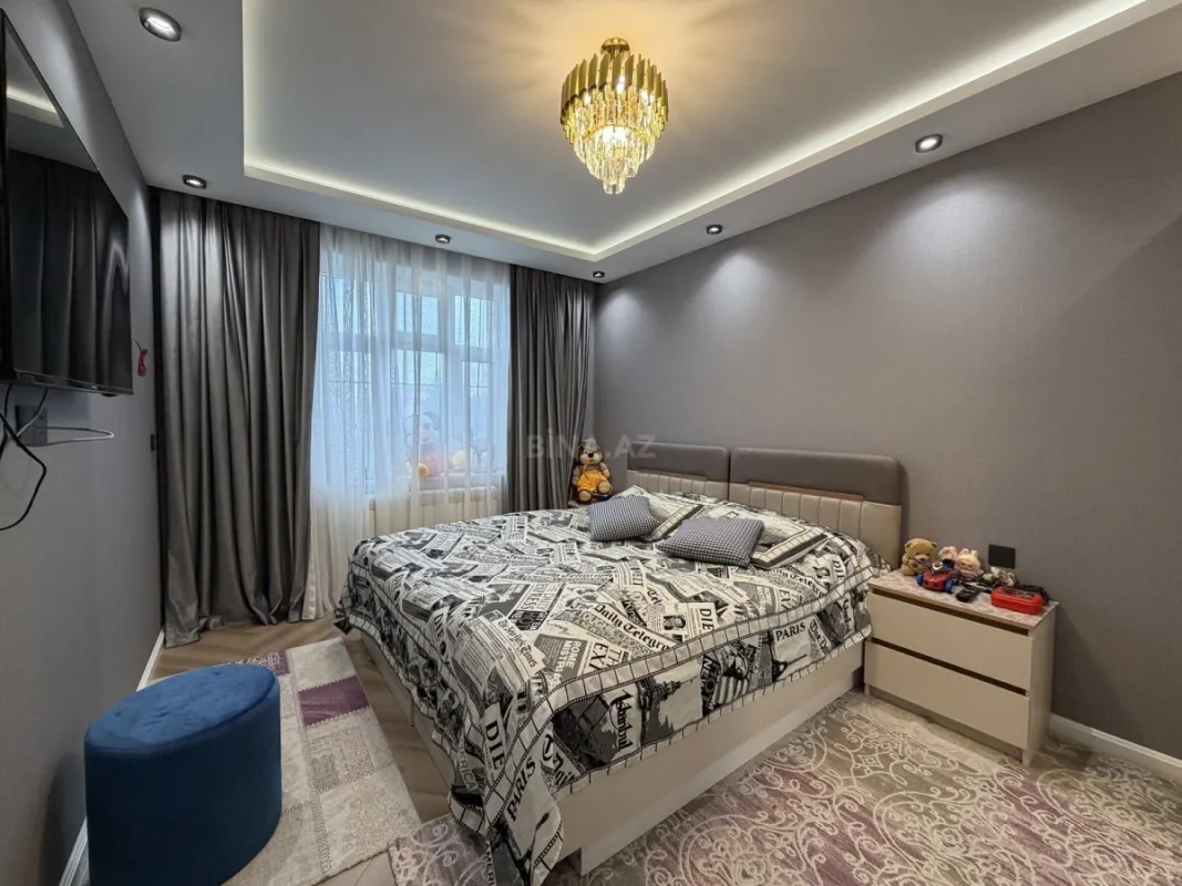 Satılır 5 otaqlı mənzil 120 m²