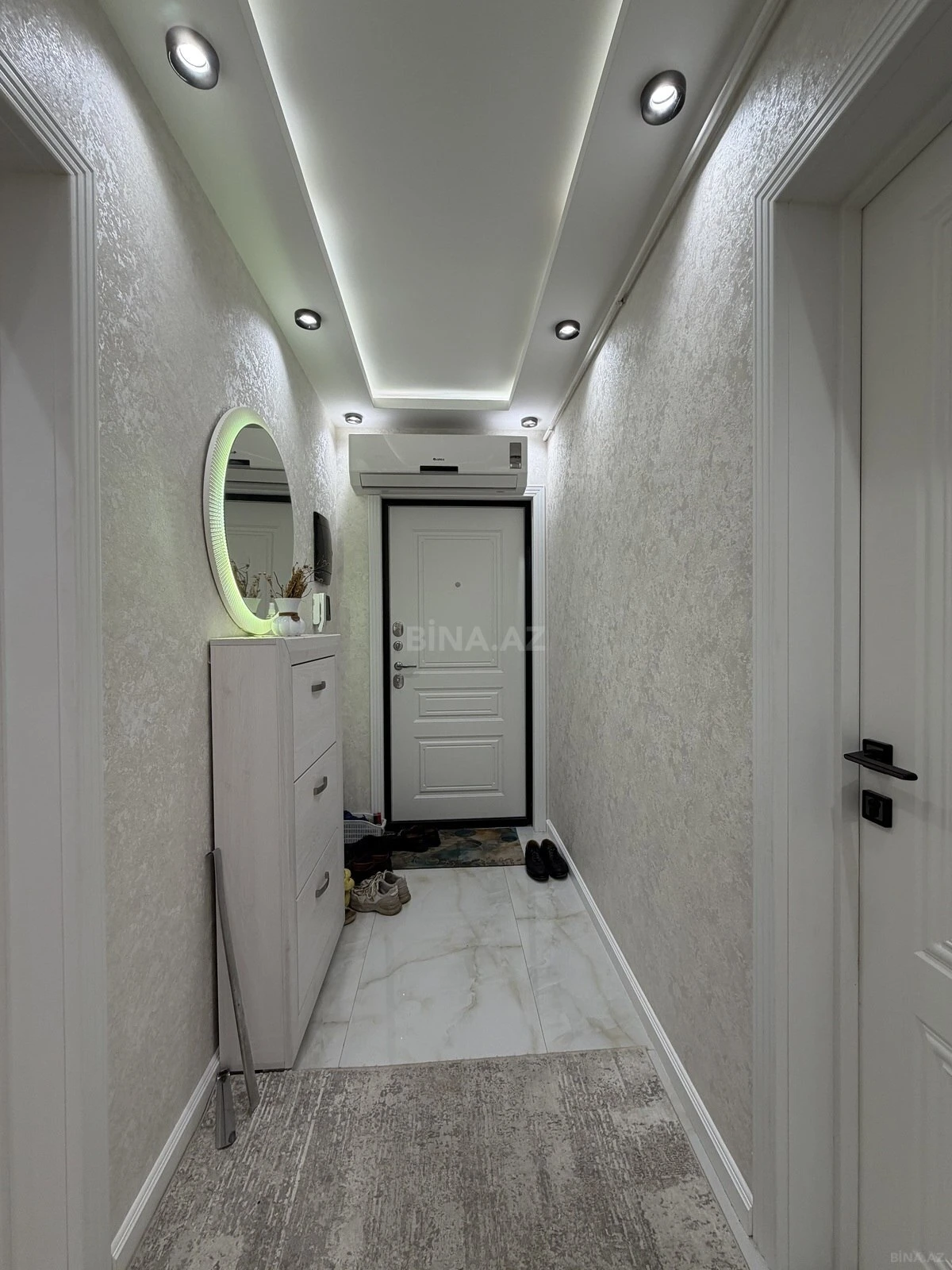 Satılır 5 otaqlı mənzil 120 m²