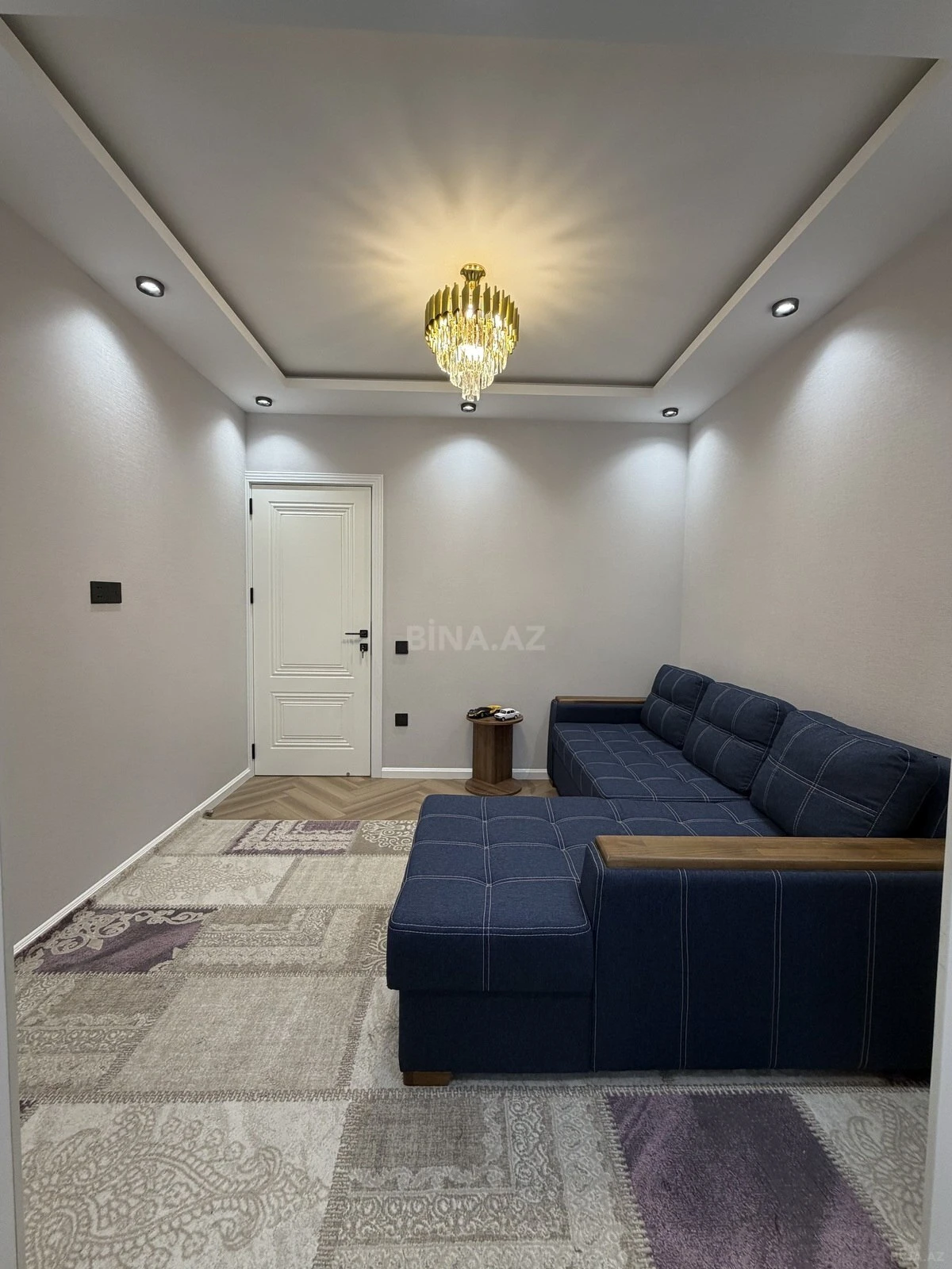 Satılır 5 otaqlı mənzil 120 m²