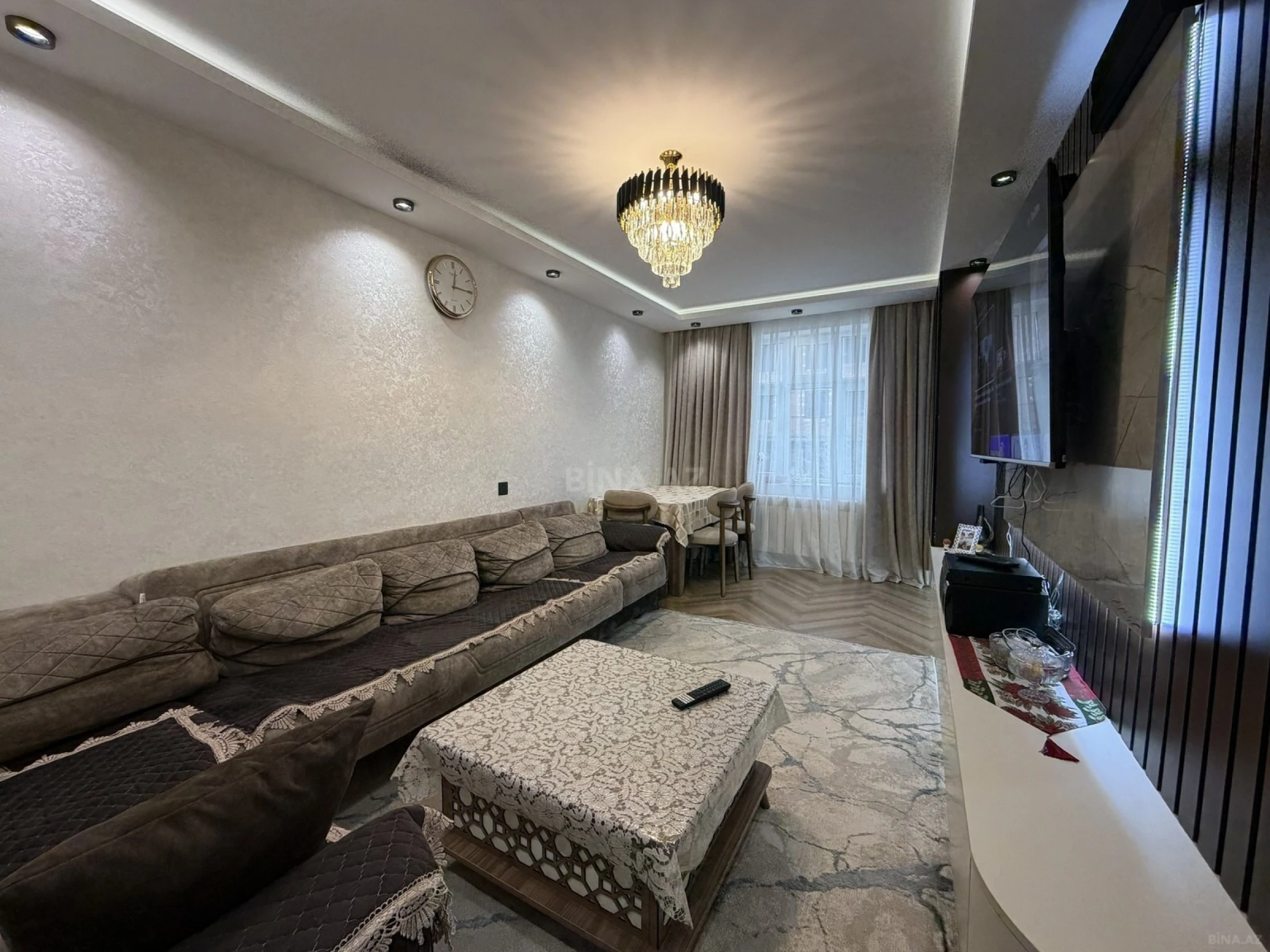Satılır 5 otaqlı mənzil 120 m²