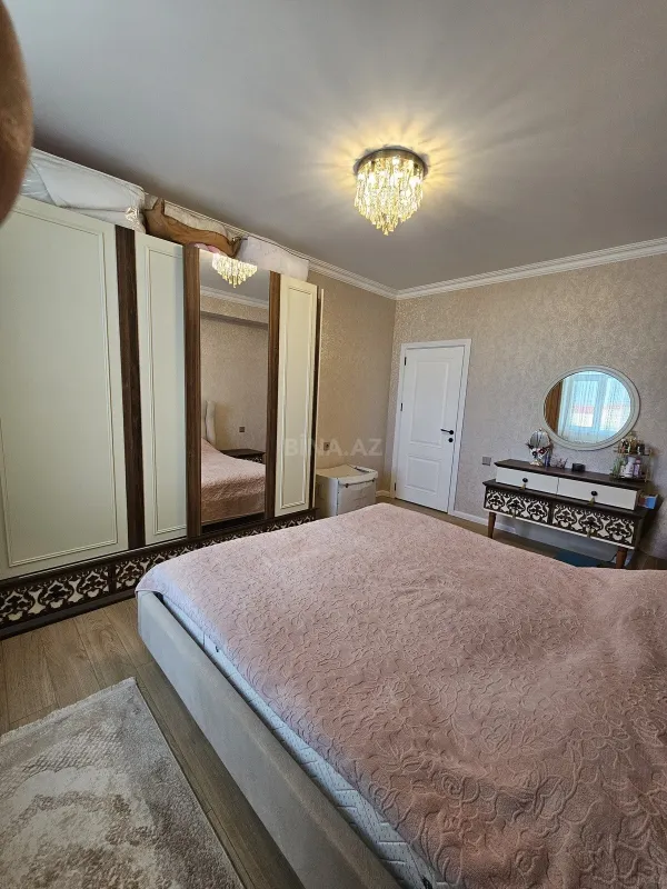 Satılır 3 otaqlı mənzil 82.4 m²