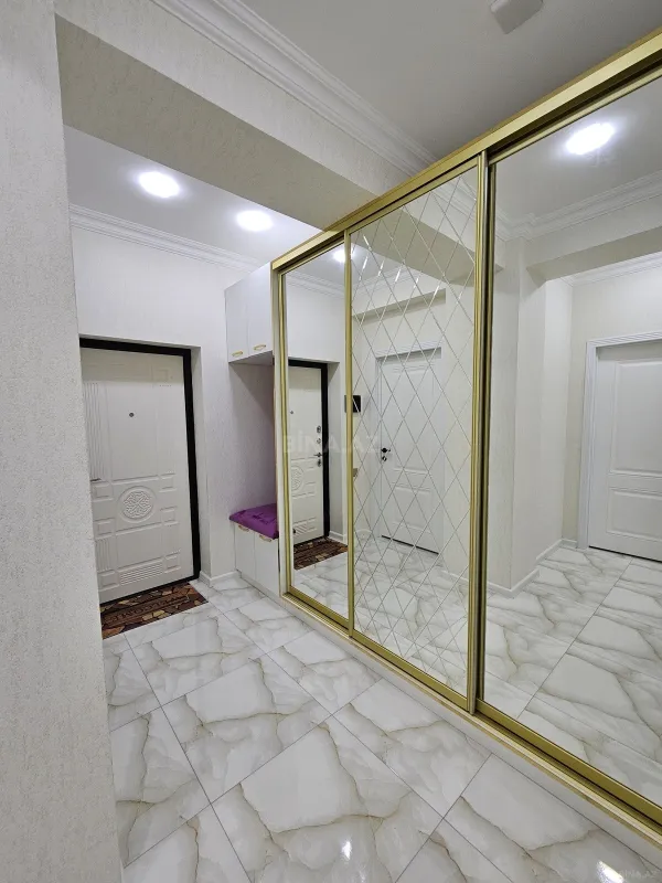 Satılır 3 otaqlı mənzil 82.4 m²