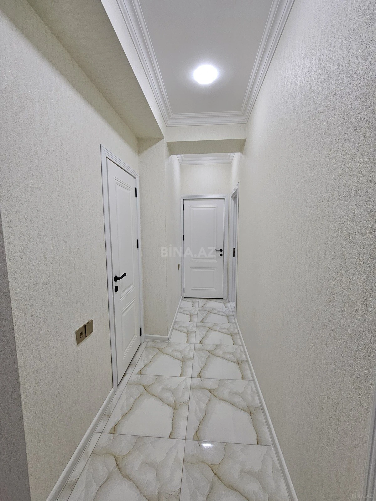 Satılır 3 otaqlı mənzil 82.4 m²