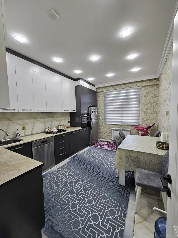 Satılır 3 otaqlı mənzil 82.4 m²