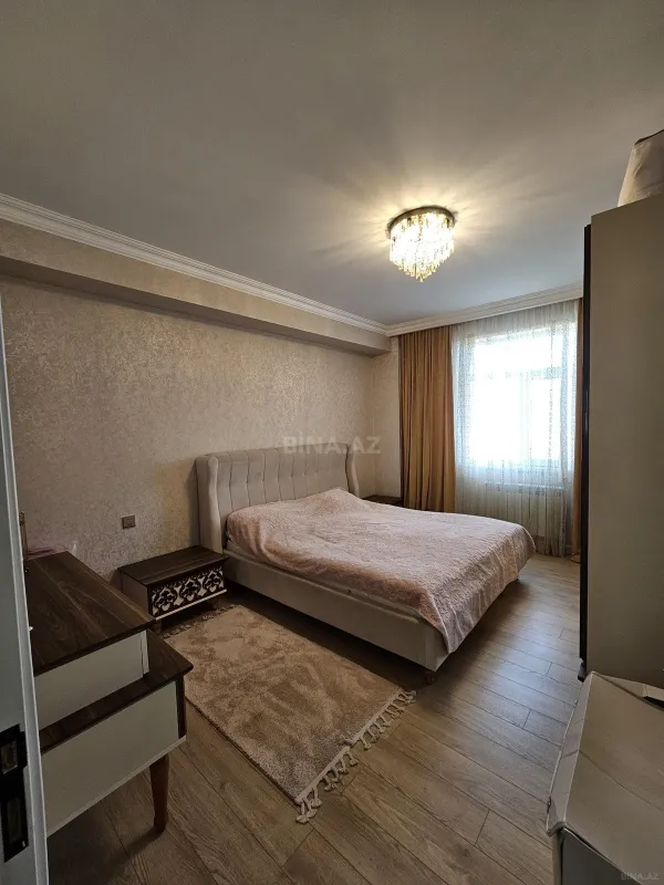 Satılır 3 otaqlı mənzil 82.4 m²